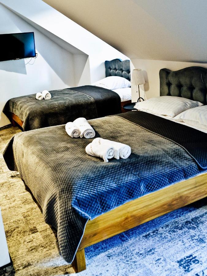 Bed and Breakfast Dwor Karwacz Przasnysz Exterior foto