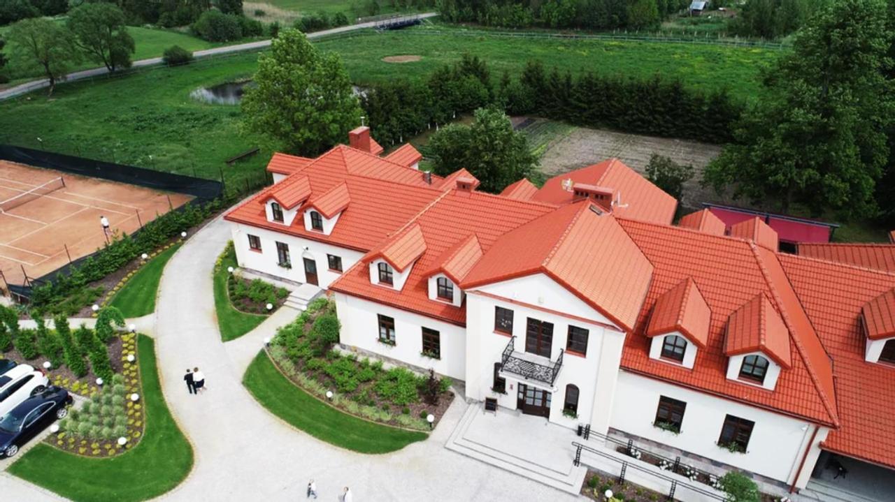 Bed and Breakfast Dwor Karwacz Przasnysz Exterior foto