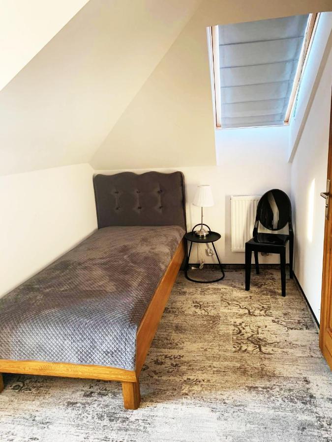 Bed and Breakfast Dwor Karwacz Przasnysz Exterior foto